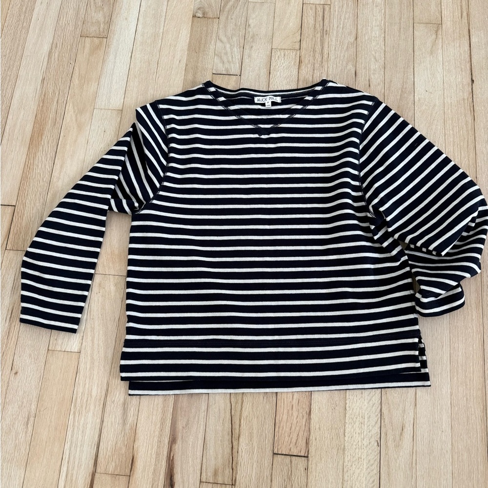 Alex Mill - Navy White Striped V-Neck Top